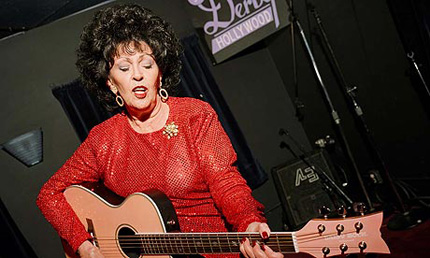Wanda-Jackson-001